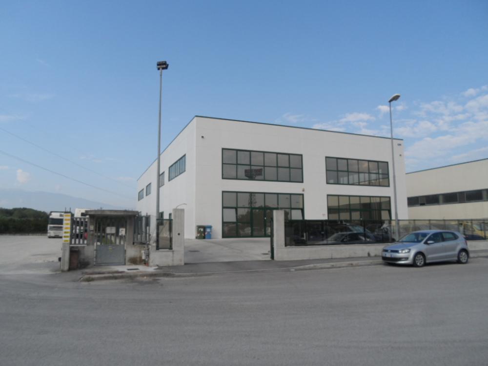 Capannone industriale in affitto a Acquaviva Picena - Capannone industriale in affitto a Acquaviva Picena