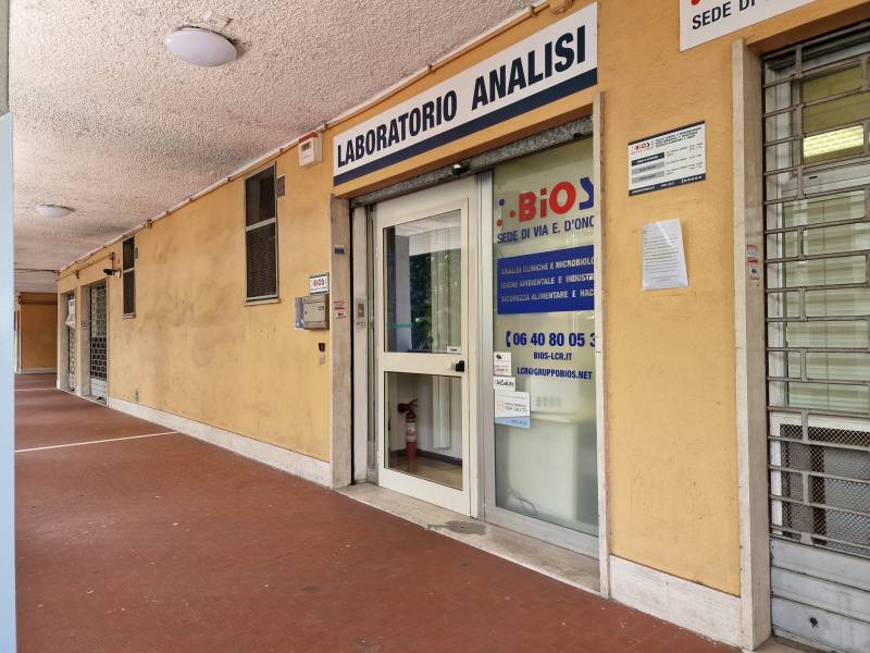 spazio commerciale in vendita a Roma