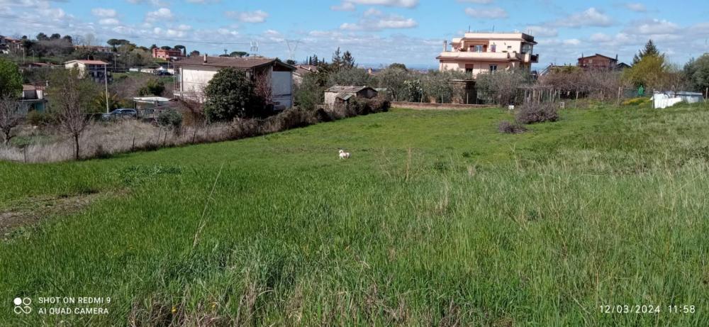 Terreno residenziale in vendita a Roma - Terreno residenziale in vendita a Roma