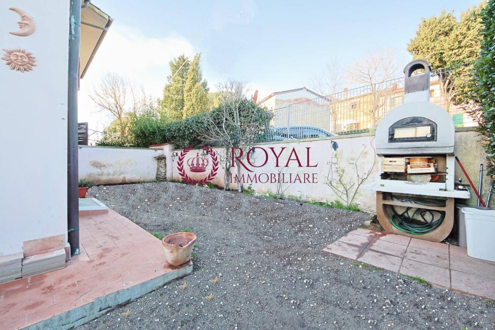 Villaschiera plurilocale in vendita a Livorno - Villaschiera plurilocale in vendita a Livorno