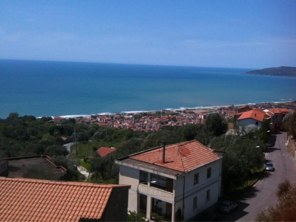 Stabile intero plurilocale in vendita a Ascea - Stabile intero plurilocale in vendita a Ascea