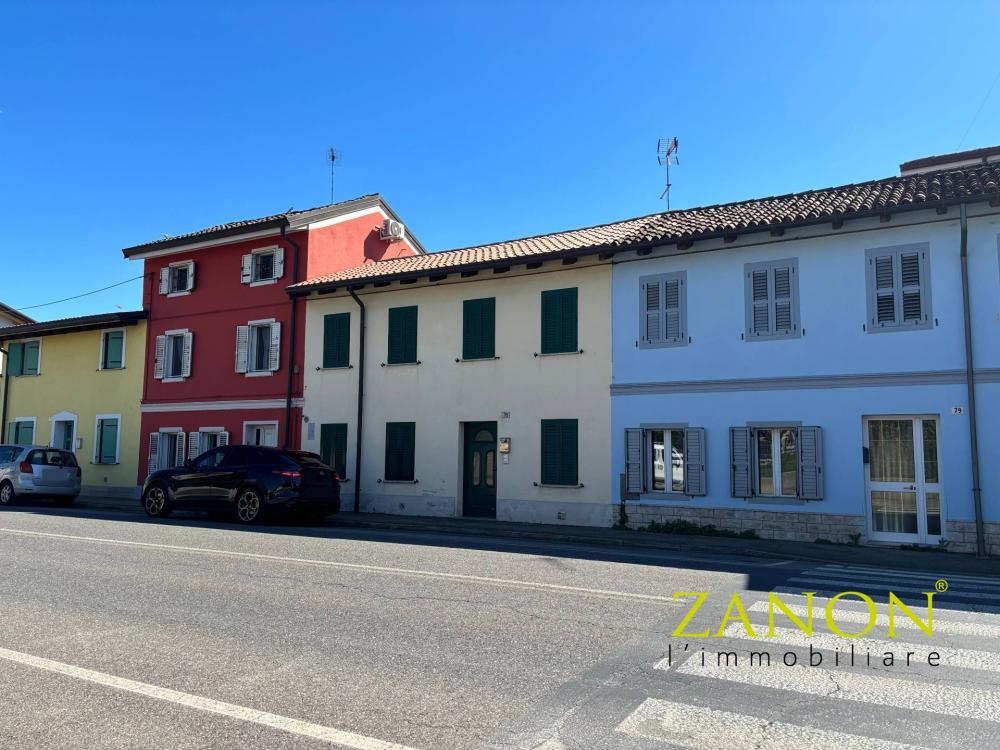 Casa quadrilocale in vendita a Gradisca d'Isonzo - Casa quadrilocale in vendita a Gradisca d'Isonzo