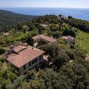Villa plurilocale in vendita a livorno