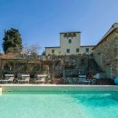 Villa plurilocale in vendita a montemurlo