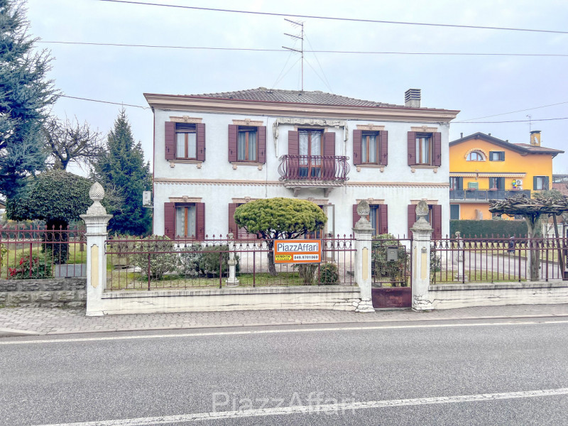 Casa quadrilocale in vendita a campolongo-maggiore - Casa quadrilocale in vendita a campolongo-maggiore