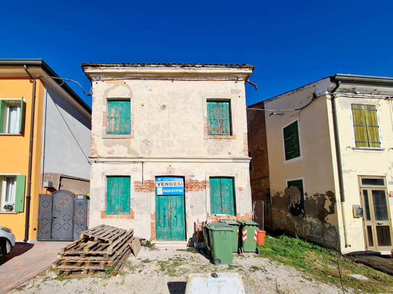 Casa quadrilocale in vendita a borgo-veneto - Casa quadrilocale in vendita a borgo-veneto