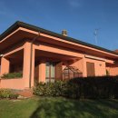 Villa plurilocale in vendita a castelmarte