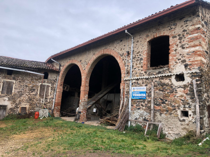 Rustico / casale in vendita a cornedo-vicentino - Rustico / casale in vendita a cornedo-vicentino