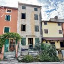 Villaschiera plurilocale in vendita a grezzana