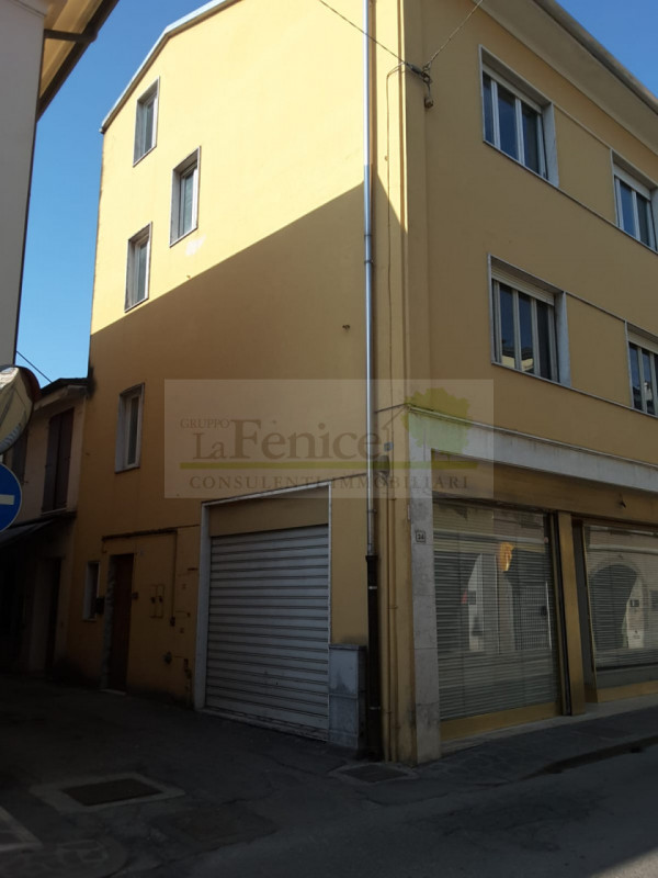 Negozio in affitto a castel-goffredo - Negozio in affitto a castel-goffredo