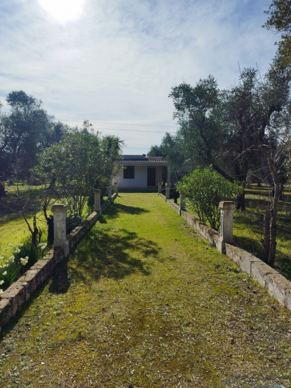 Villa bilocale in vendita a san-vito-dei-normanni - Villa bilocale in vendita a san-vito-dei-normanni