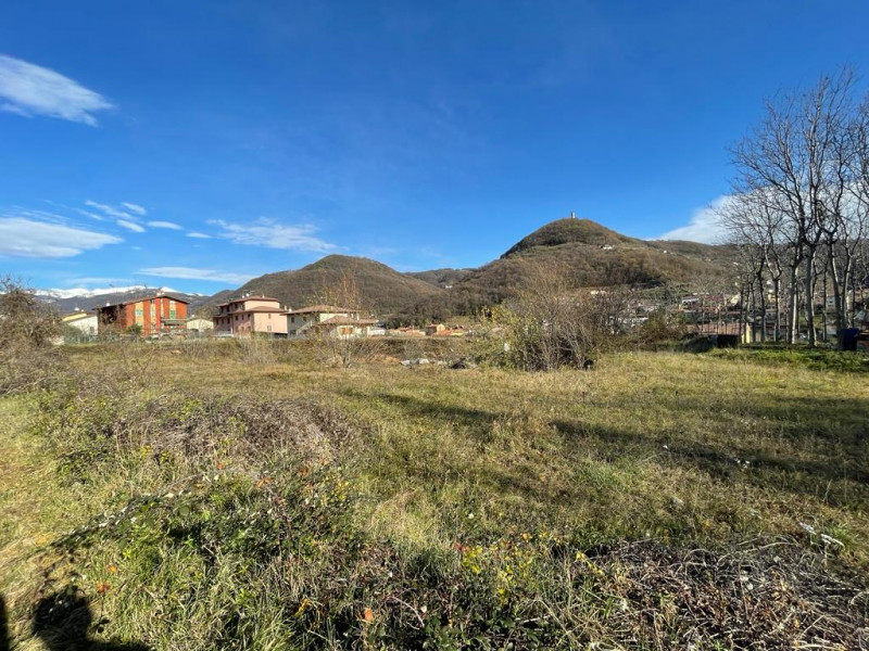 terreno residenziale in vendita a Badia Calavena