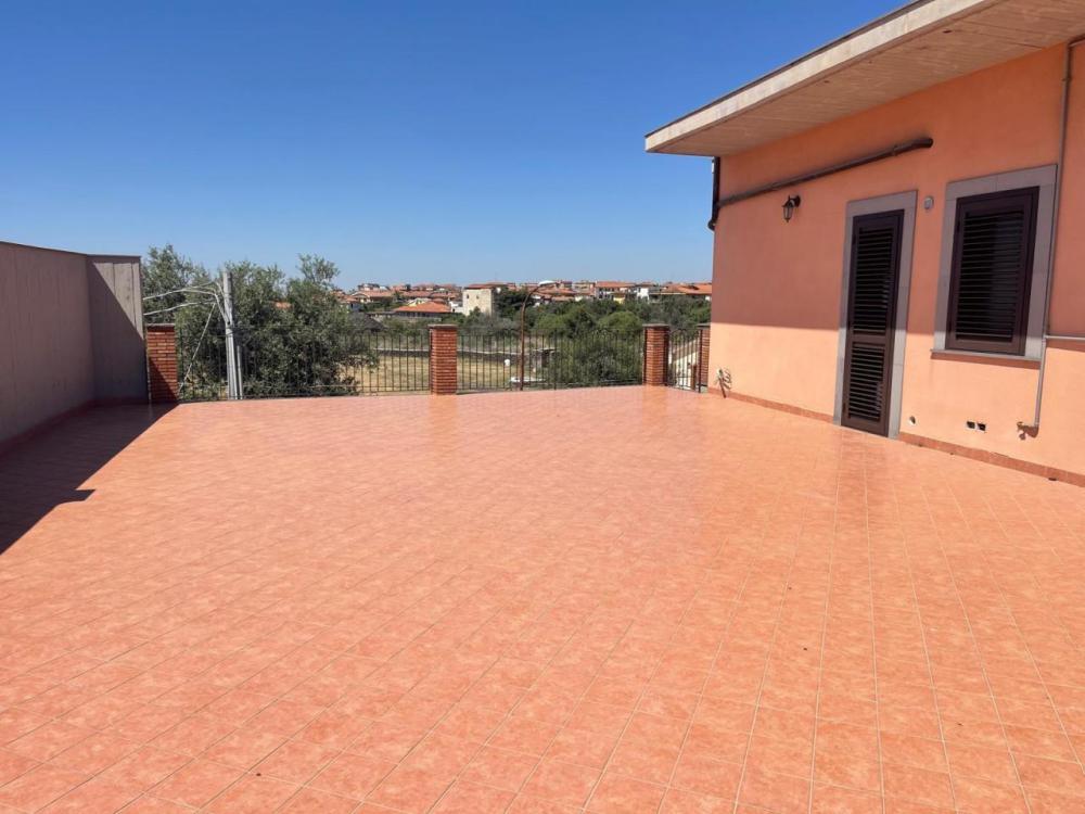 appartamento in vendita a Tremestieri Etneo