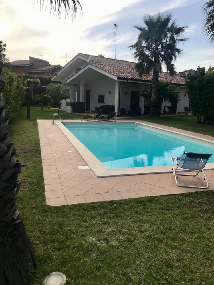 Stabile intero plurilocale in vendita a pedara - Stabile intero plurilocale in vendita a pedara