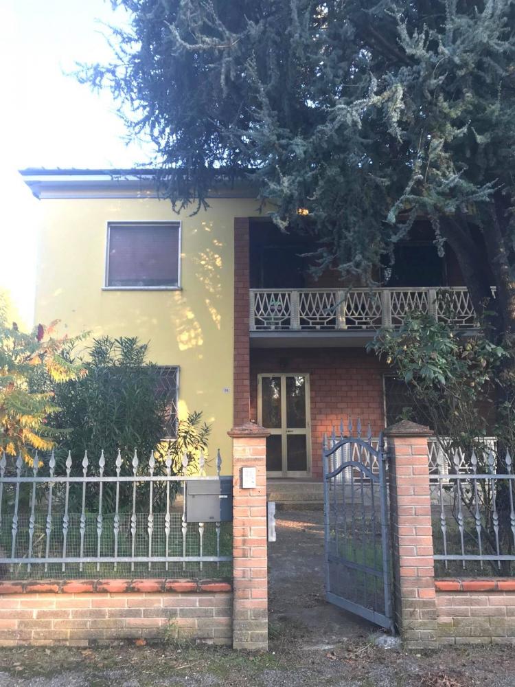Casa plurilocale in vendita a Ferrara - Casa plurilocale in vendita a Ferrara