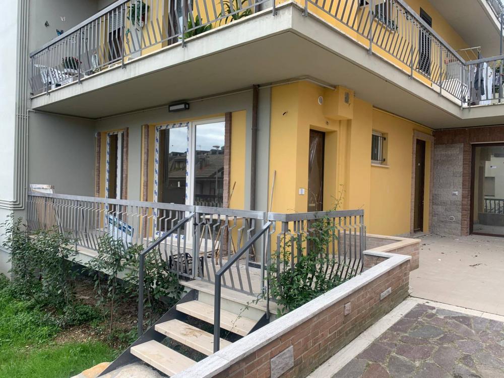 Appartamento quadrilocale in vendita a Monsampolo del Tronto - Appartamento quadrilocale in vendita a Monsampolo del Tronto