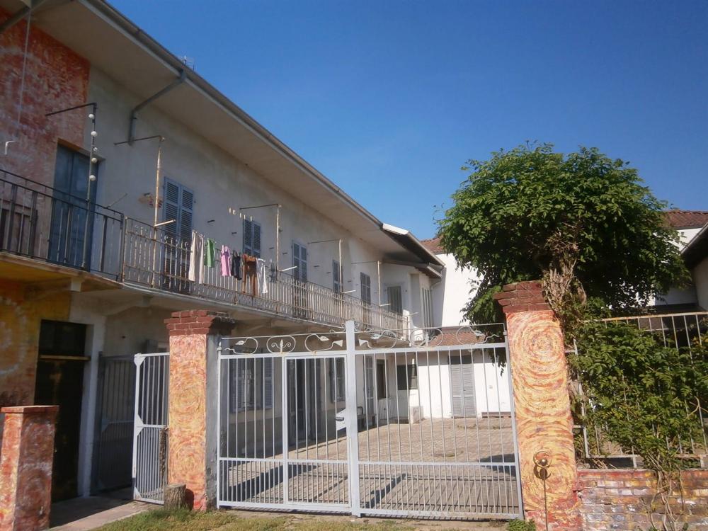 Foto - Casa plurilocale in vendita a cilavegna