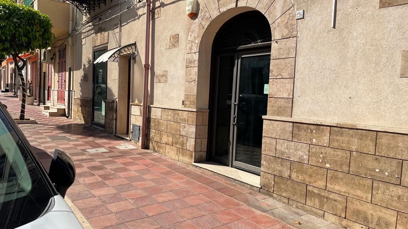 negozio in affitto a Terrasini