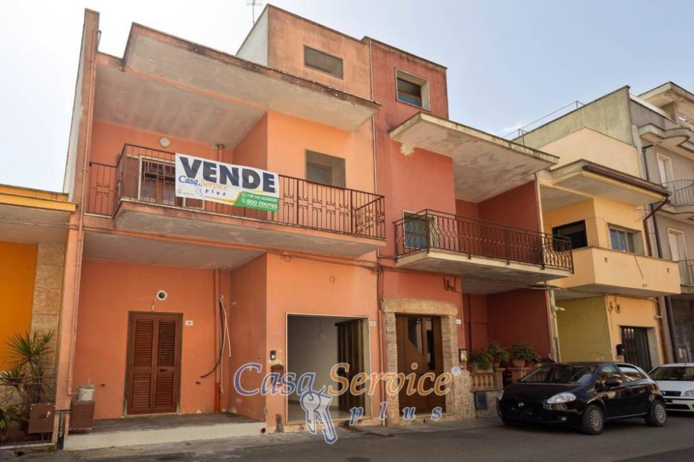 d3ccc14fdf7ab6599c25df9f17868b15 - Casa plurilocale in vendita a Taurisano