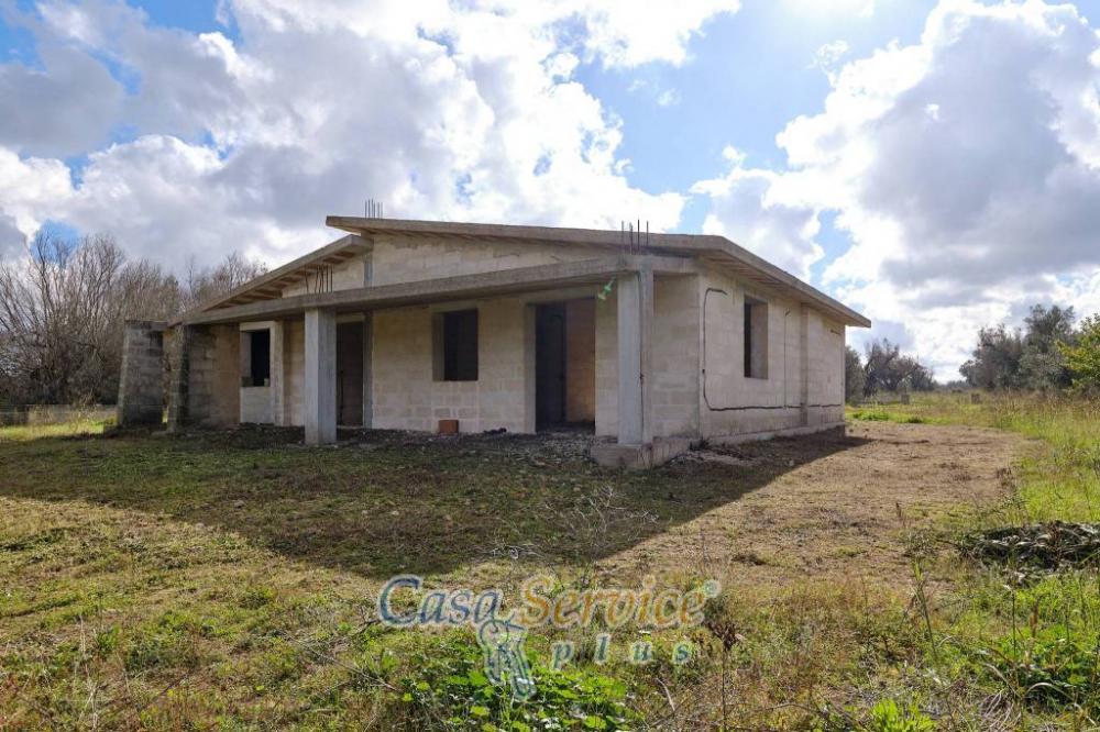 6736ba2f87dffaf594befe73468754fa - Villa plurilocale in vendita a Supersano