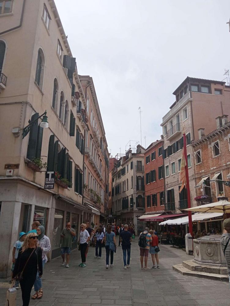 Appartamento plurilocale in vendita a Venezia - Appartamento plurilocale in vendita a Venezia