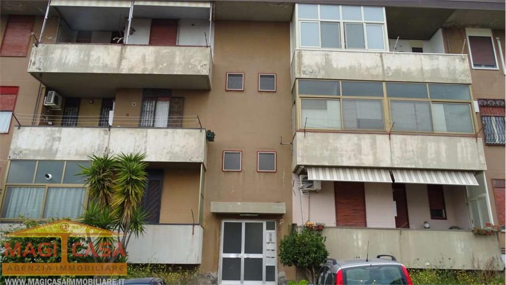 appartamento in vendita a Camporotondo Etneo
