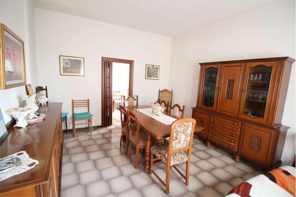 Appartamento quadrilocale in affitto a Montecchio - Appartamento quadrilocale in affitto a Montecchio
