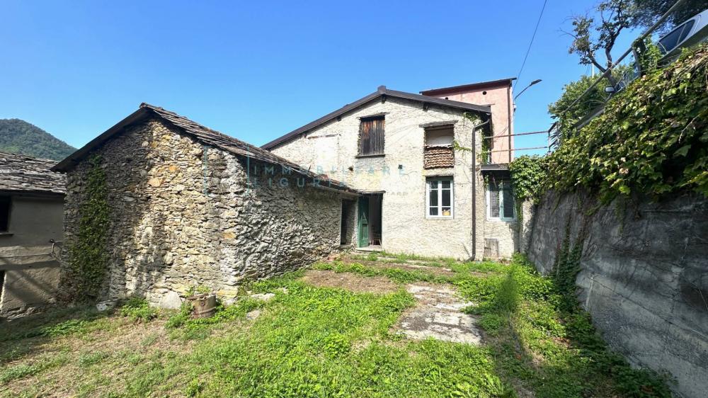 Rustico / casale plurilocale in vendita a Borghetto d'Arroscia - Rustico / casale plurilocale in vendita a Borghetto d'Arroscia