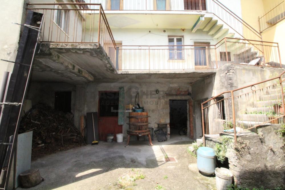 rustico / casale in vendita a Almenno San Bartolomeo