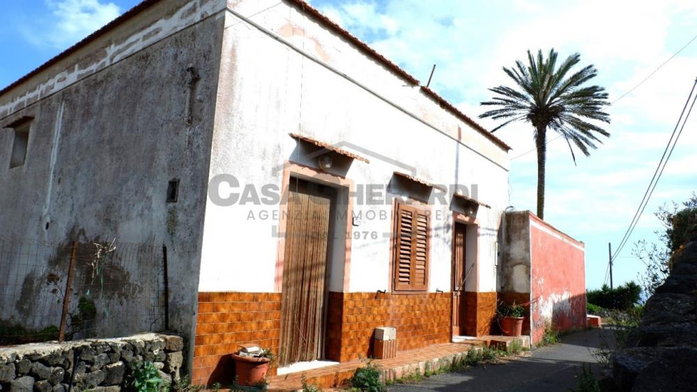 casa indipendente in vendita a Pantelleria