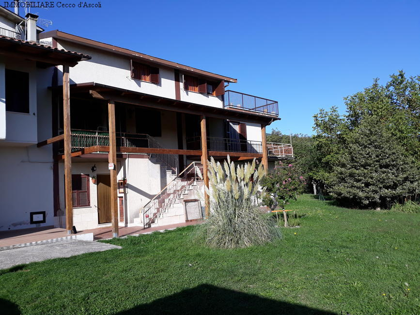 Casa plurilocale in vendita a Ascoli Piceno
