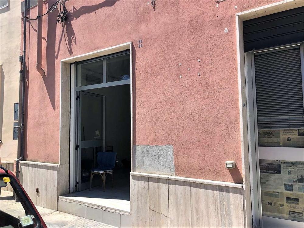magazzino-laboratorio in vendita a Brindisi