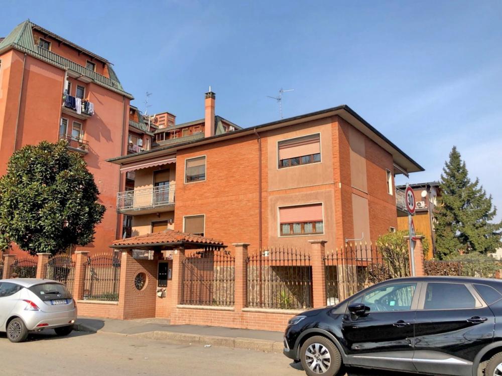 Stabile intero in vendita a trezzano sul naviglio - Stabile intero in vendita a trezzano sul naviglio