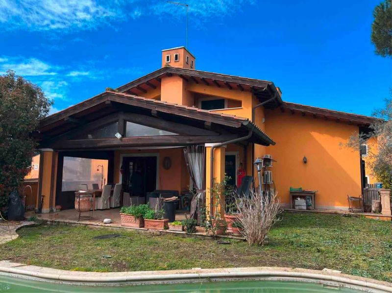 Villa trilocale in vendita a roma - Villa trilocale in vendita a roma