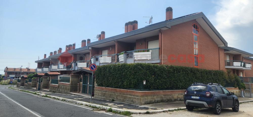 Villaschiera plurilocale in vendita a roma - Villaschiera plurilocale in vendita a roma