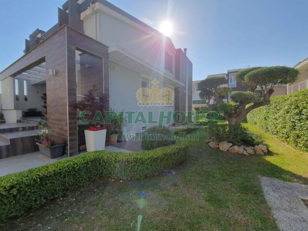 Villa indipendente plurilocale in vendita a Cicciano - Villa indipendente plurilocale in vendita a Cicciano