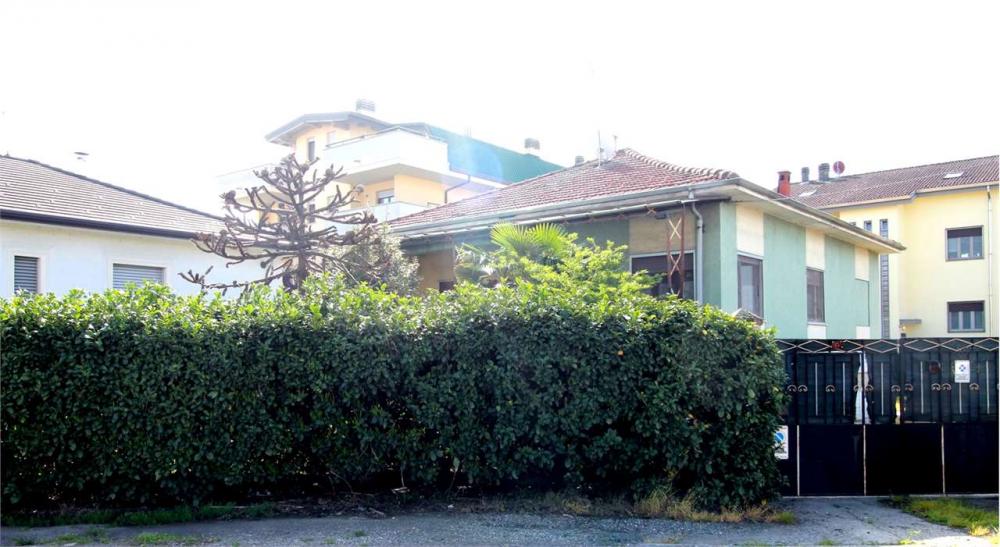 villa in vendita a Pernate