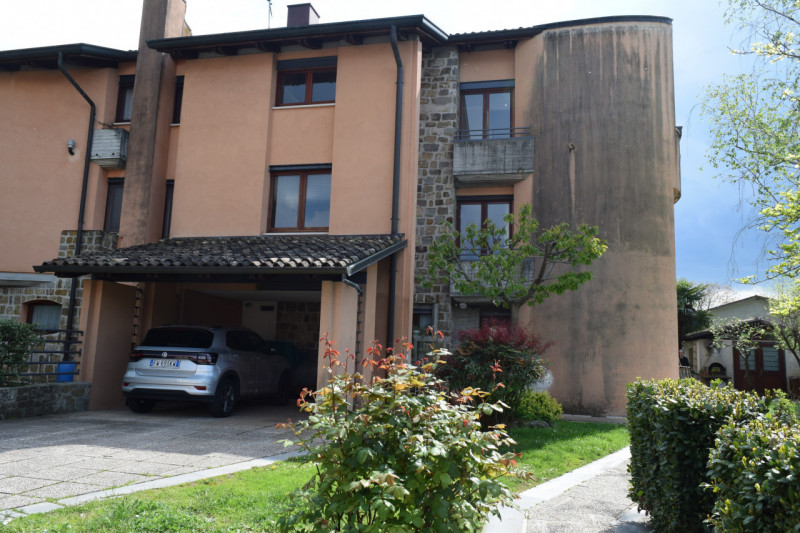Villa quadrilocale in vendita a farra-d-isonzo - Villa quadrilocale in vendita a farra-d-isonzo