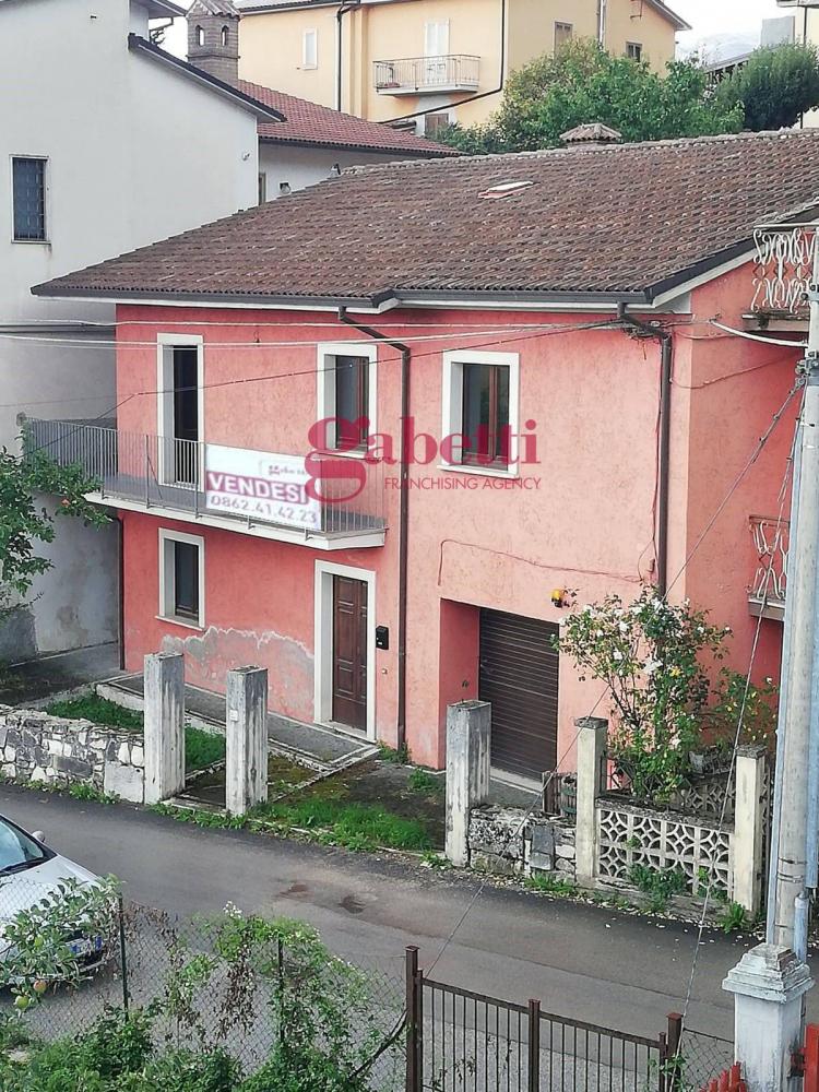 Casa quadrilocale in vendita a L'Aquila - Casa quadrilocale in vendita a L'Aquila