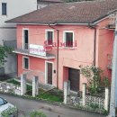Casa quadrilocale in vendita a L'Aquila