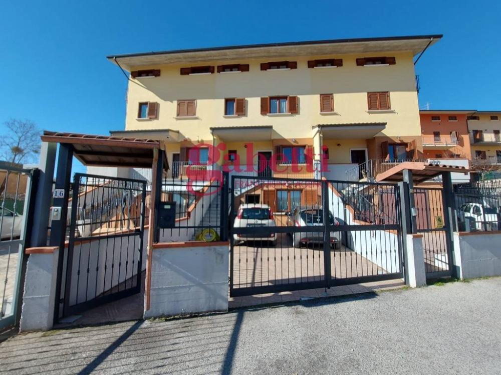 Villaschiera quadrilocale in vendita a L'Aquila - Villaschiera quadrilocale in vendita a L'Aquila