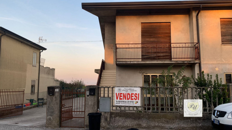 appartamento in vendita a Villa Estense