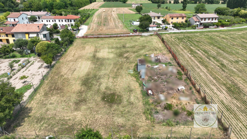 Terreno residenziale in vendita a sant-elena - Terreno residenziale in vendita a sant-elena