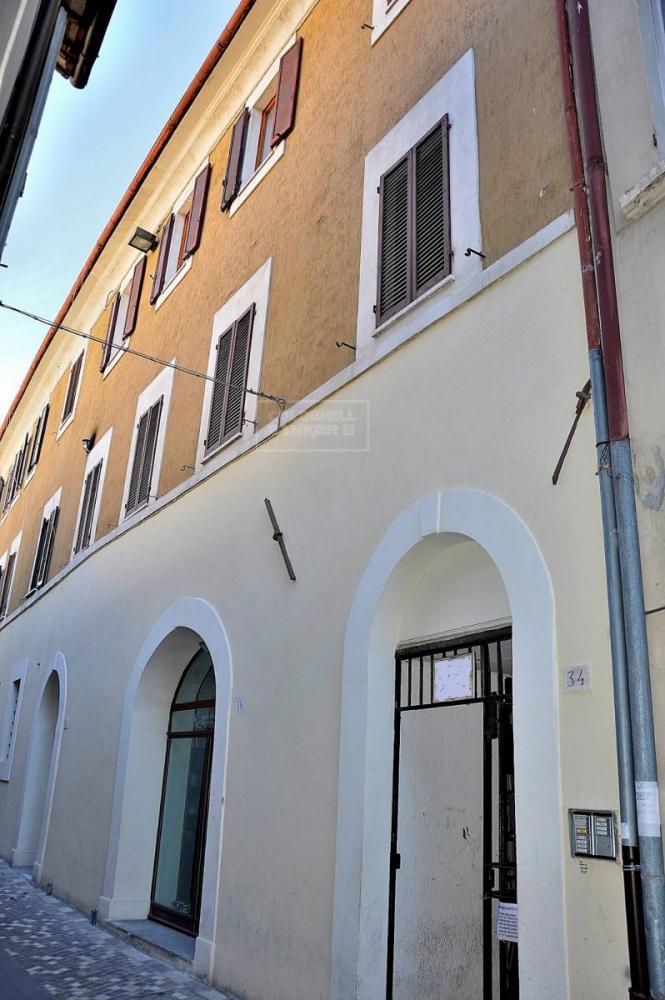 Appartamento plurilocale in vendita a Foligno - Appartamento plurilocale in vendita a Foligno
