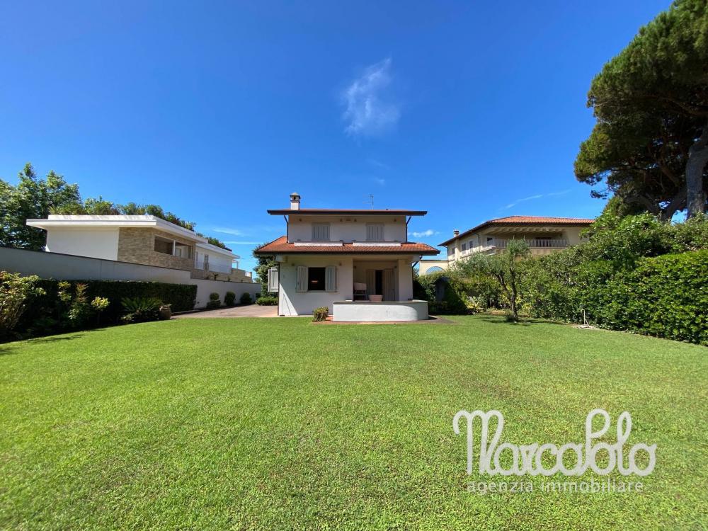 villa in affitto a Forte dei Marmi