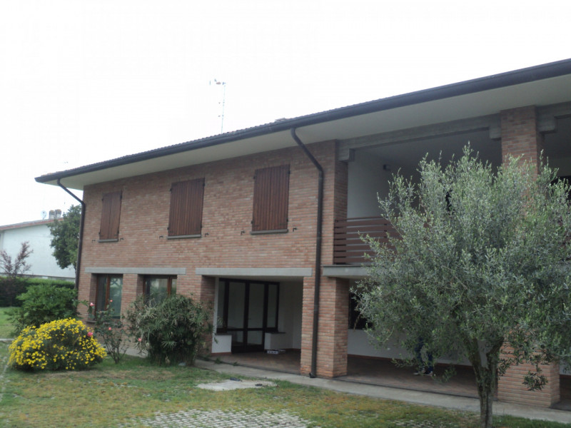 villa in vendita a Migliarino
