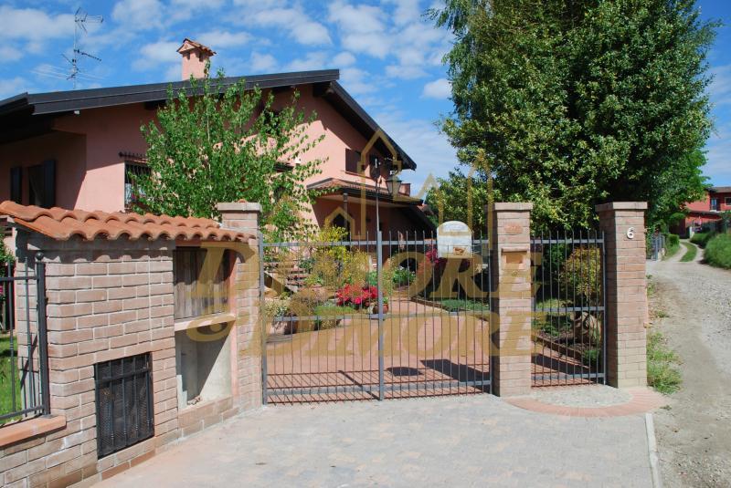 villa indipendente in vendita a Borgo Ticino