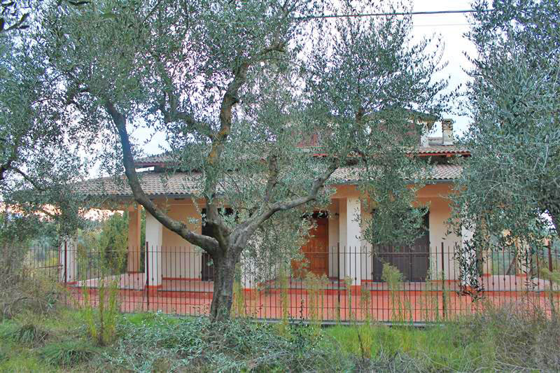 villa in vendita a Torrita di Siena