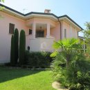 Villa plurilocale in vendita a Suzzara