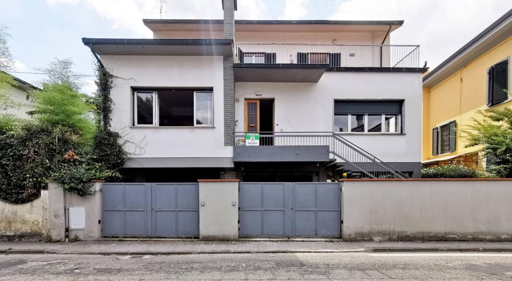 Casa plurilocale in vendita a Pontedera - Casa plurilocale in vendita a Pontedera